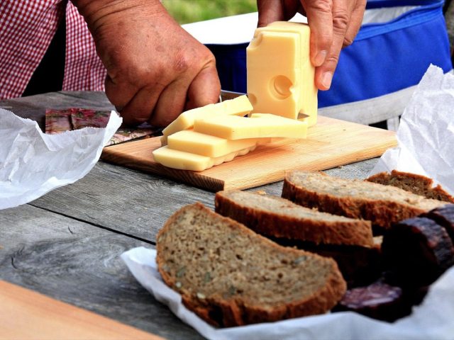 Comparatif teneur en protéines des fromages courants
